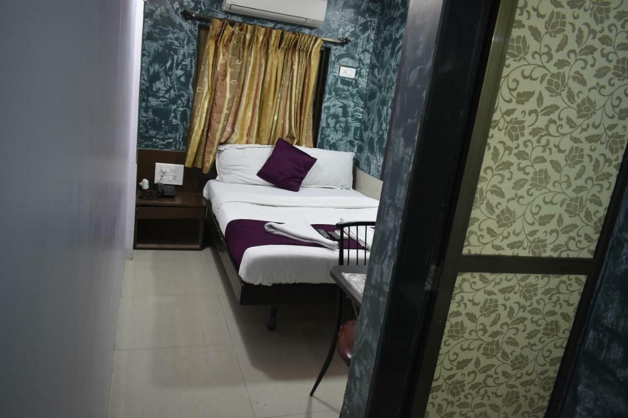 Hotel Arma Court Mumbai Eksteriør bilde